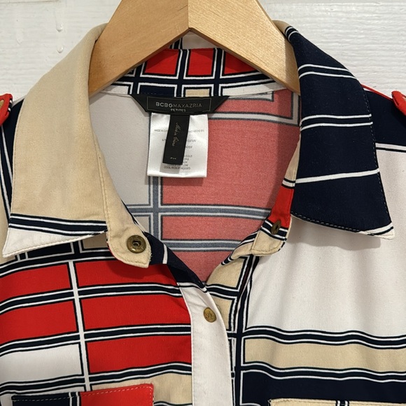 Vintage BCBG White Red and Navy For Women Shirt Size Small - Picture 2 of 4